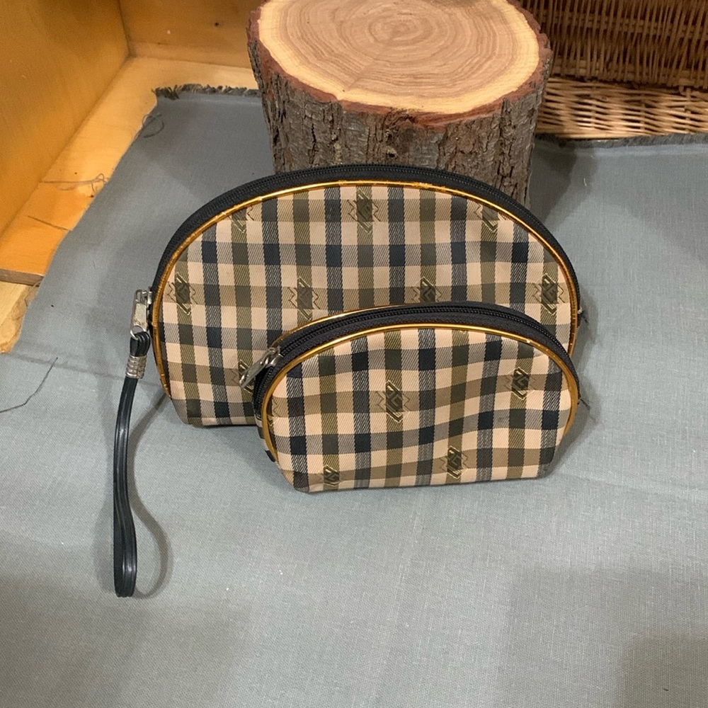 Set of 2 Cosmetic Bags. brown /Black